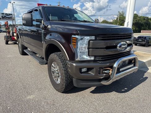 Used 2018 Ford F250 Lariat w/ Lariat Ultimate Package image 3