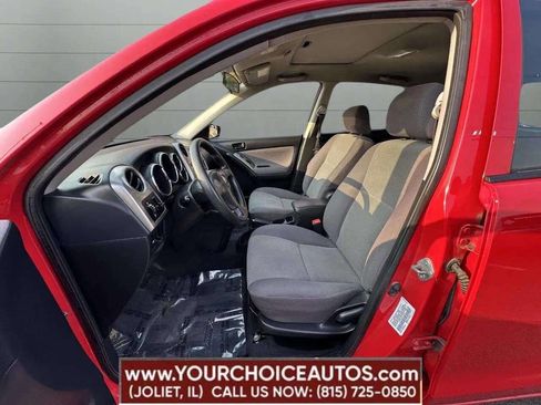 Used 2004 Toyota Matrix image 35