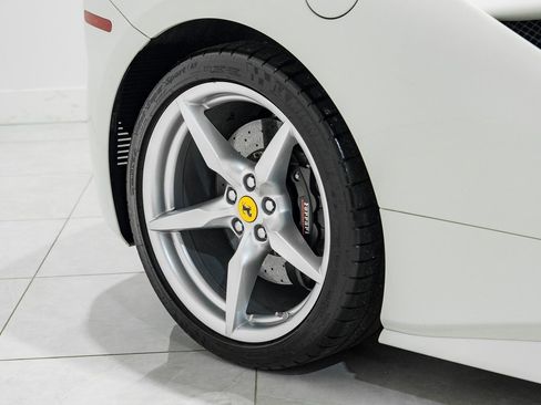 Used 2019 Ferrari 488 GTB Base image 56