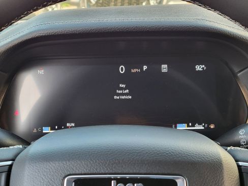 New 2026 Jeep Grand Cherokee Altitude AWD/4WD image 7