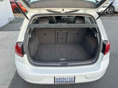 Used 2017 Volkswagen e-Golf SEL Premium w/ Driver Assistance Package image 8