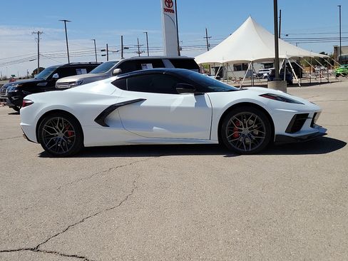 Used 2021 Chevrolet Corvette Stingray Preferred Cpe w/ 2LT image 5