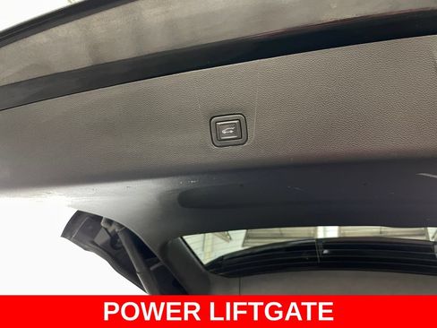 Used 2020 Chevrolet Traverse RS AWD/4WD image 46