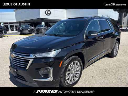 Used 2022 Chevrolet Traverse Premier w/ LPO, Cargo Package FWD image 1