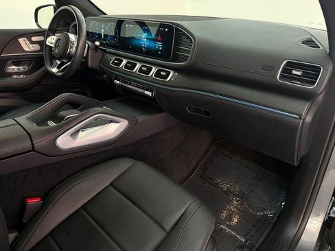 Certified 2023 Mercedes-Benz GLS 450 4MATIC image 21