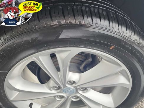 Used 2023 Buick Encore GX Preferred w/ Cold Weather Comfort Package FWD image 8