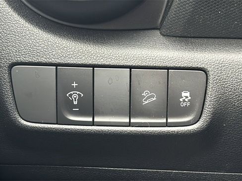 Certified 2023 Hyundai Kona Limited w/ Winter Weather Package image 27