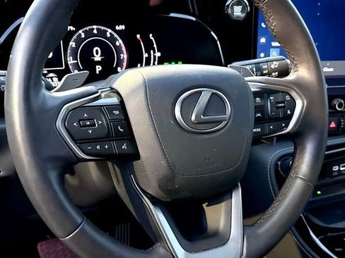 Used 2022 Lexus NX 350 AWD image 10