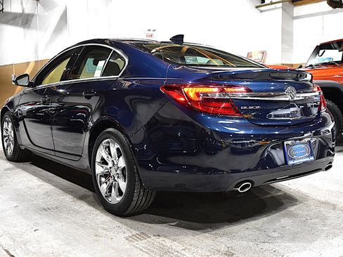 Used 2016 Buick Regal image 11