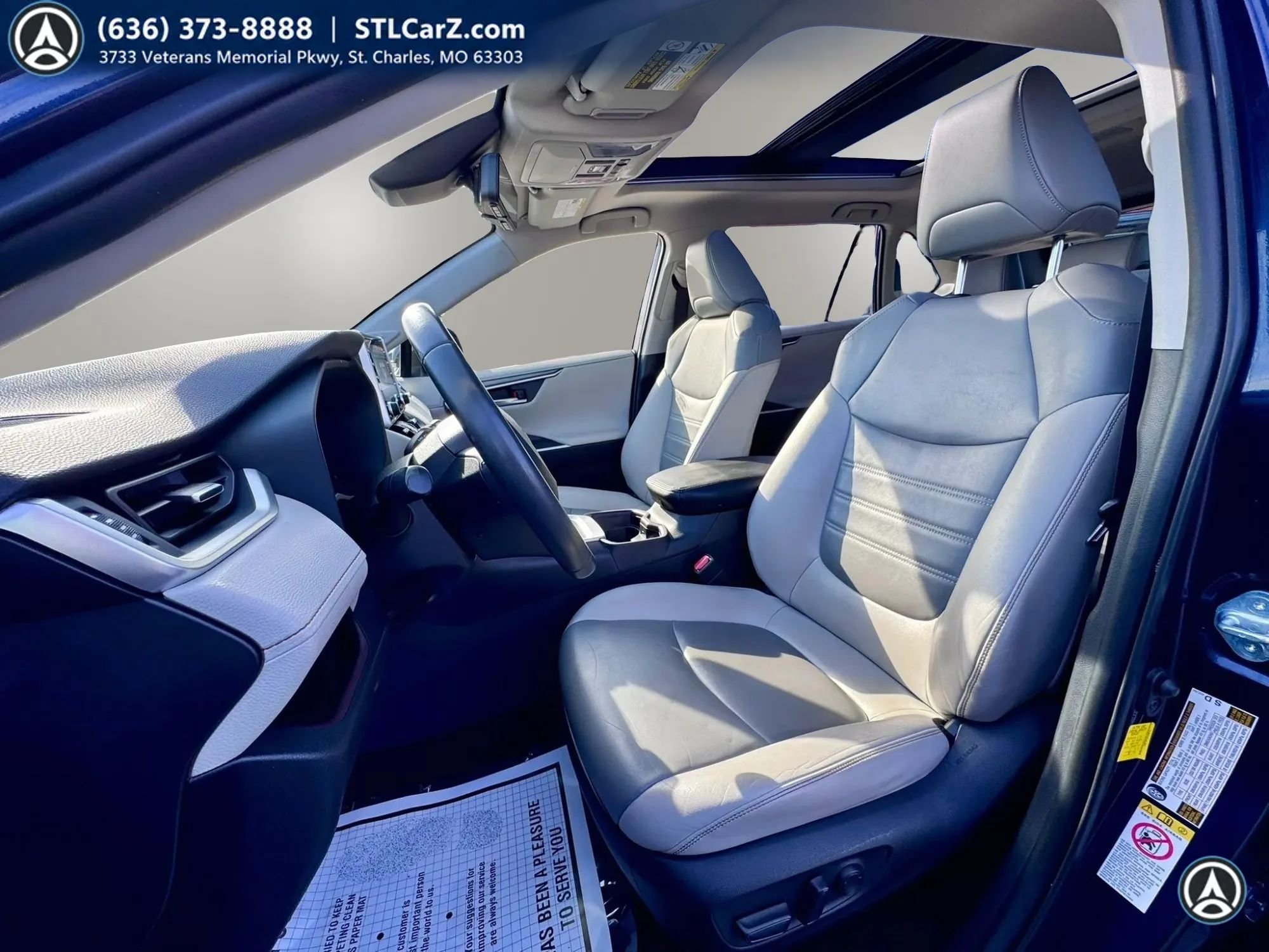 Used 2019 Toyota RAV4 Limited w/ Advanced Technology Package FWD image 9
