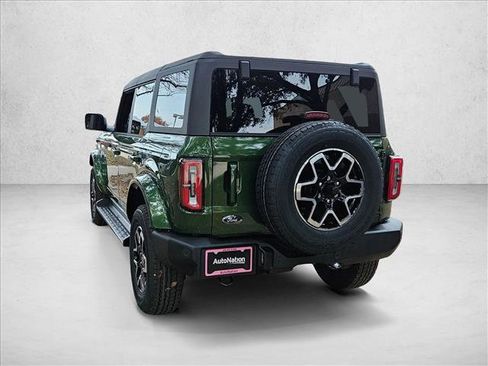 New 2025 Ford Bronco Outer Banks image 9