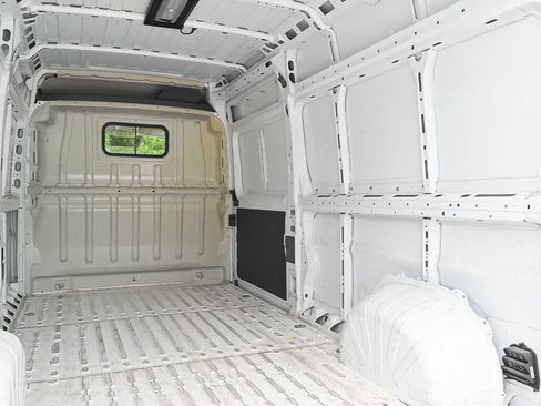 Used 2025 RAM ProMaster 3500 w/ Convenience Group FWD image 8