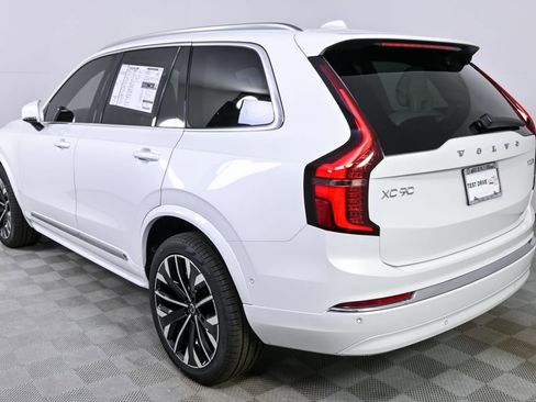 Used 2026 Volvo XC90 B6 Ultra w/ Protection Package AWD/4WD image 4
