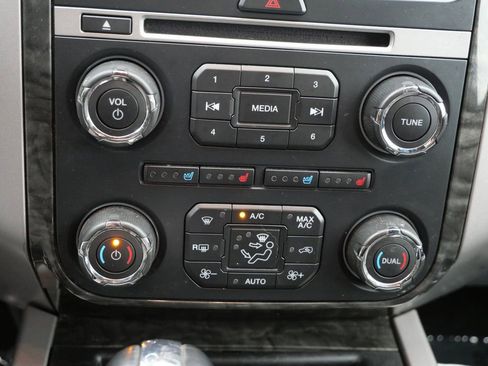 Used 2017 Ford Expedition Limited AWD/4WD image 22