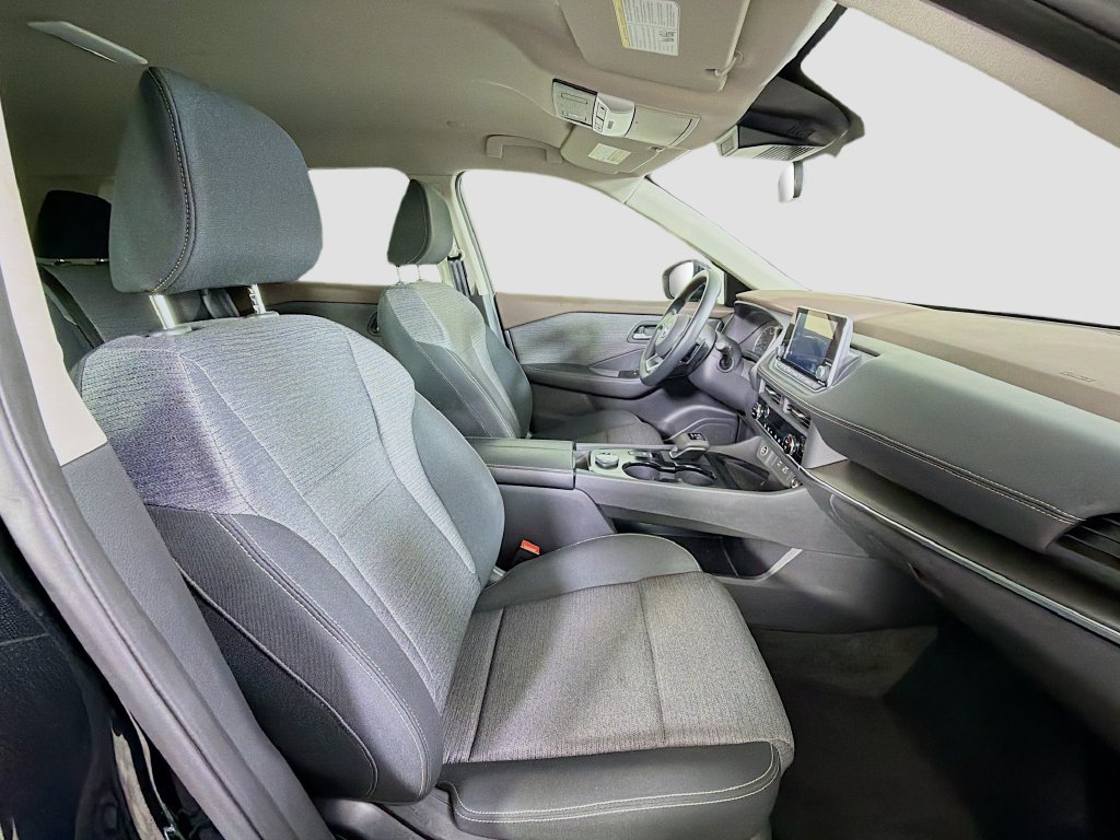 Used 2023 Nissan Rogue SV AWD/4WD image 29
