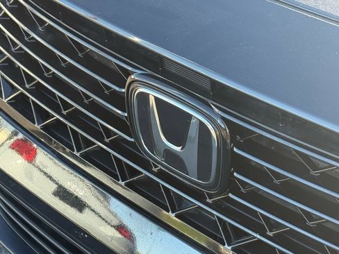 Used 2023 Honda Accord LX image 35