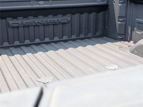Used 2024 GMC Sierra 2500 Denali AWD/4WD image 10