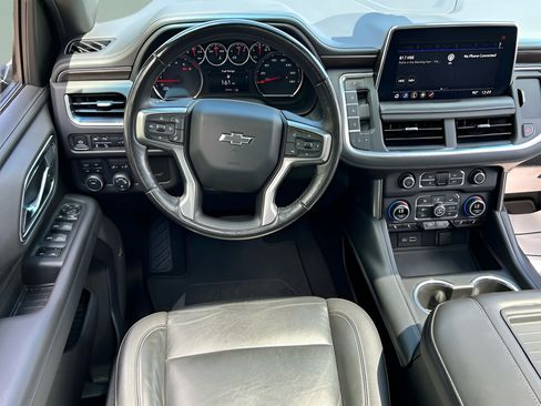 Used 2021 Chevrolet Tahoe Z71 w/ Luxury Package AWD/4WD image 10