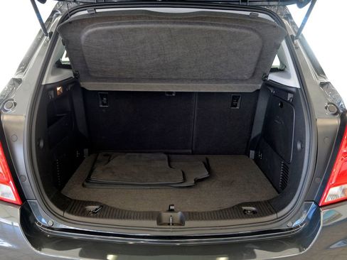 Used 2019 Chevrolet Trax LT w/ Driver Confidence Package image 28