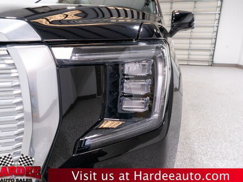 Used 2023 GMC Yukon Denali image 8