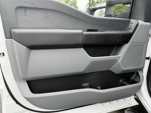 New 2025 Ford F350 XL w/ XL Chrome Package image 8