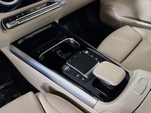 Certified 2022 Mercedes-Benz GLA 250 image 5