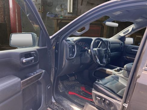 Used 2021 Chevrolet Silverado 1500 RST AWD/4WD image 15