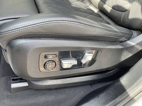 Used 2026 BMW X5 M60i w/ Climate Comfort Package AWD/4WD image 20