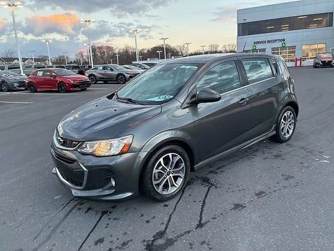 Used 2018 Chevrolet Sonic LT w/ Convenience Package image 17