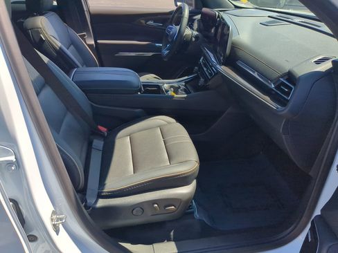 Used 2026 Chevrolet Traverse High Country FWD image 34