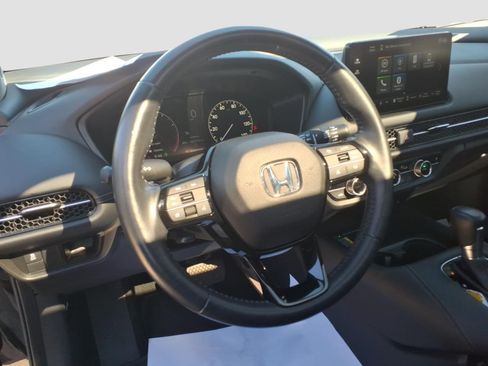 Used 2024 Honda HR-V EX-L image 12
