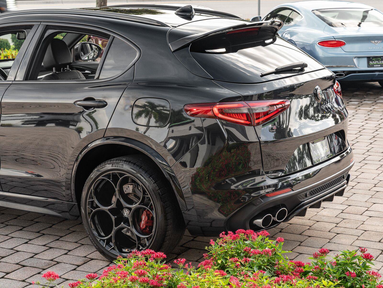 Used 2022 Alfa Romeo Stelvio Quadrifoglio w/ Active Assist Plus Package AWD/4WD image 39