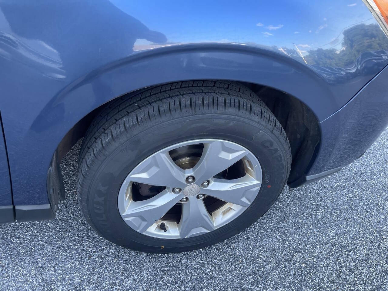 Used 2014 Subaru Forester 2.5i Premium w/ All-Weather Package AWD/4WD image 33