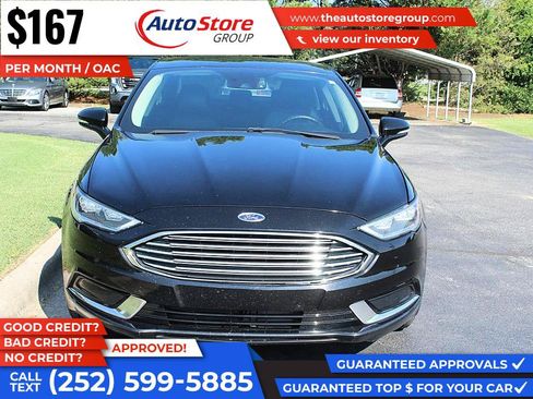 Used 2018 Ford Fusion SE w/ Equipment Group 602A FWD image 3