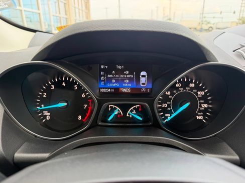 Used 2017 Ford Escape Titanium w/ Equipment Group 301A FWD image 10