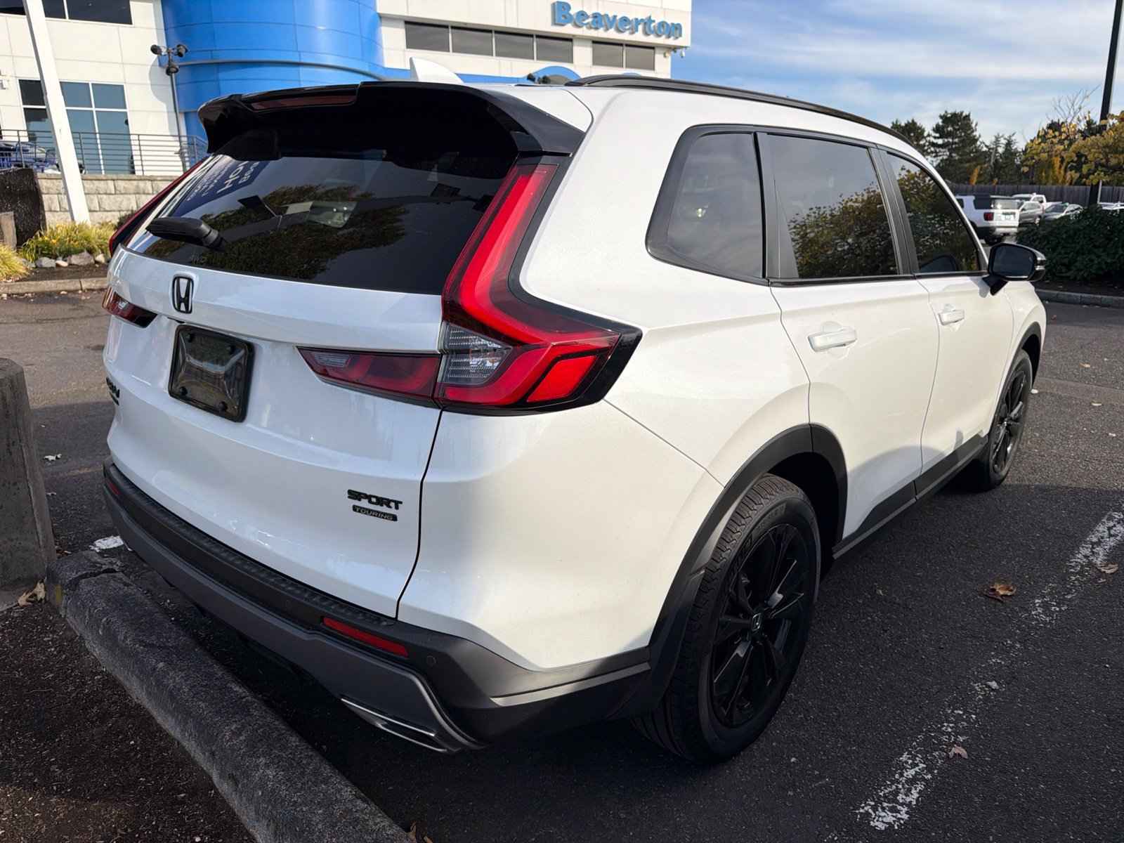 Used 2026 Honda CR-V Sport Touring image 4