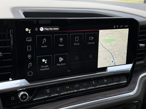 New 2025 GMC Sierra 2500 SLT w/ SLT Premium Package image 18