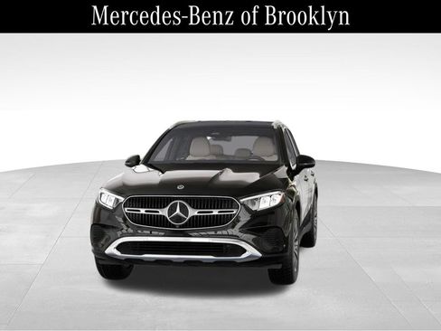Certified 2025 Mercedes-Benz GLC 300 4MATIC image 42