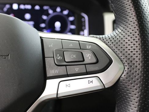Used 2023 Volkswagen Atlas SEL R-Line AWD/4WD image 29
