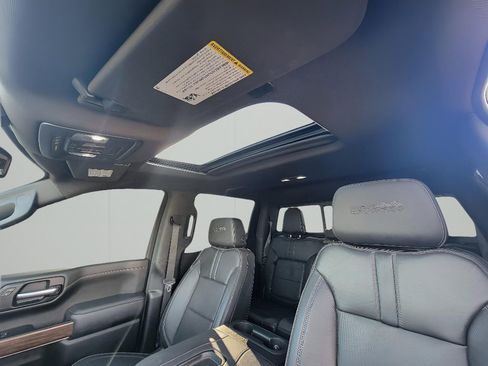 Used 2022 Chevrolet Silverado 1500 High Country w/ LPO, Dark Essentials Package image 26