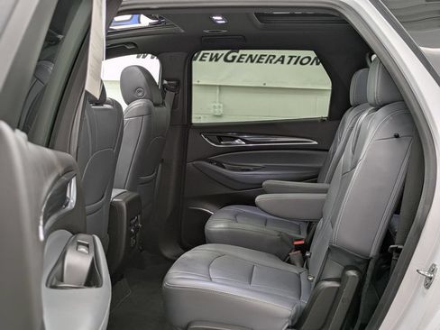 Used 2023 Buick Enclave Essence w/ Experience Buick Package AWD/4WD image 15