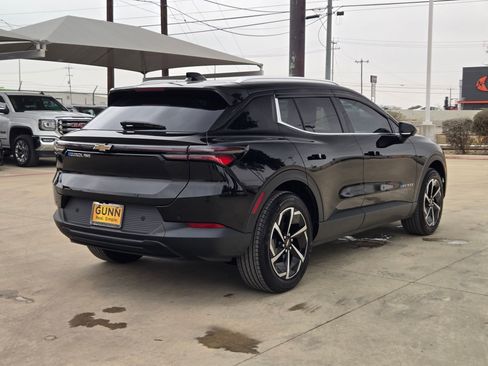 Certified 2026 Chevrolet Equinox EV LT image 3