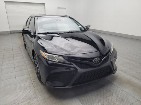 Used 2019 Toyota Camry SE image 13