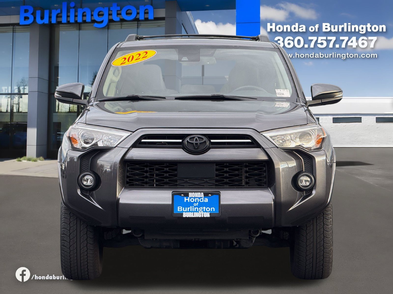 Used 2022 Toyota 4Runner SR5 Premium w/ Moonroof Package AWD/4WD image 10