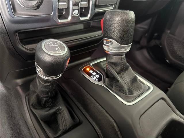 Used 2023 Jeep Gladiator Sport AWD/4WD image 30