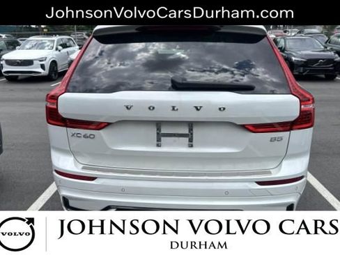 Used 2023 Volvo XC60 B5 Ultimate w/ Climate Package FWD image 5