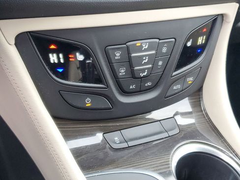 Used 2019 Buick Envision Preferred w/ LPO, Active Package image 18