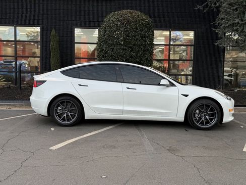 Used 2022 Tesla Model 3 Standard Range image 20
