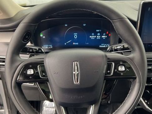 Used 2023 Lincoln Corsair AWD w/ Equipment Group 101A image 10