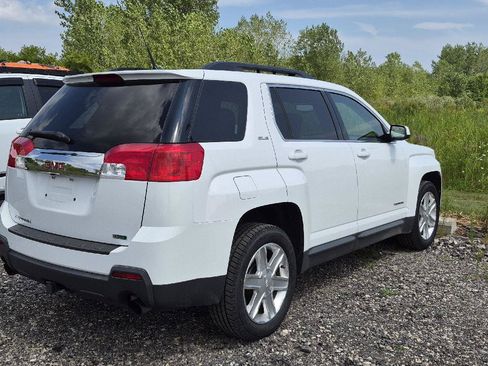 Used 2011 GMC Terrain SLE FWD image 3